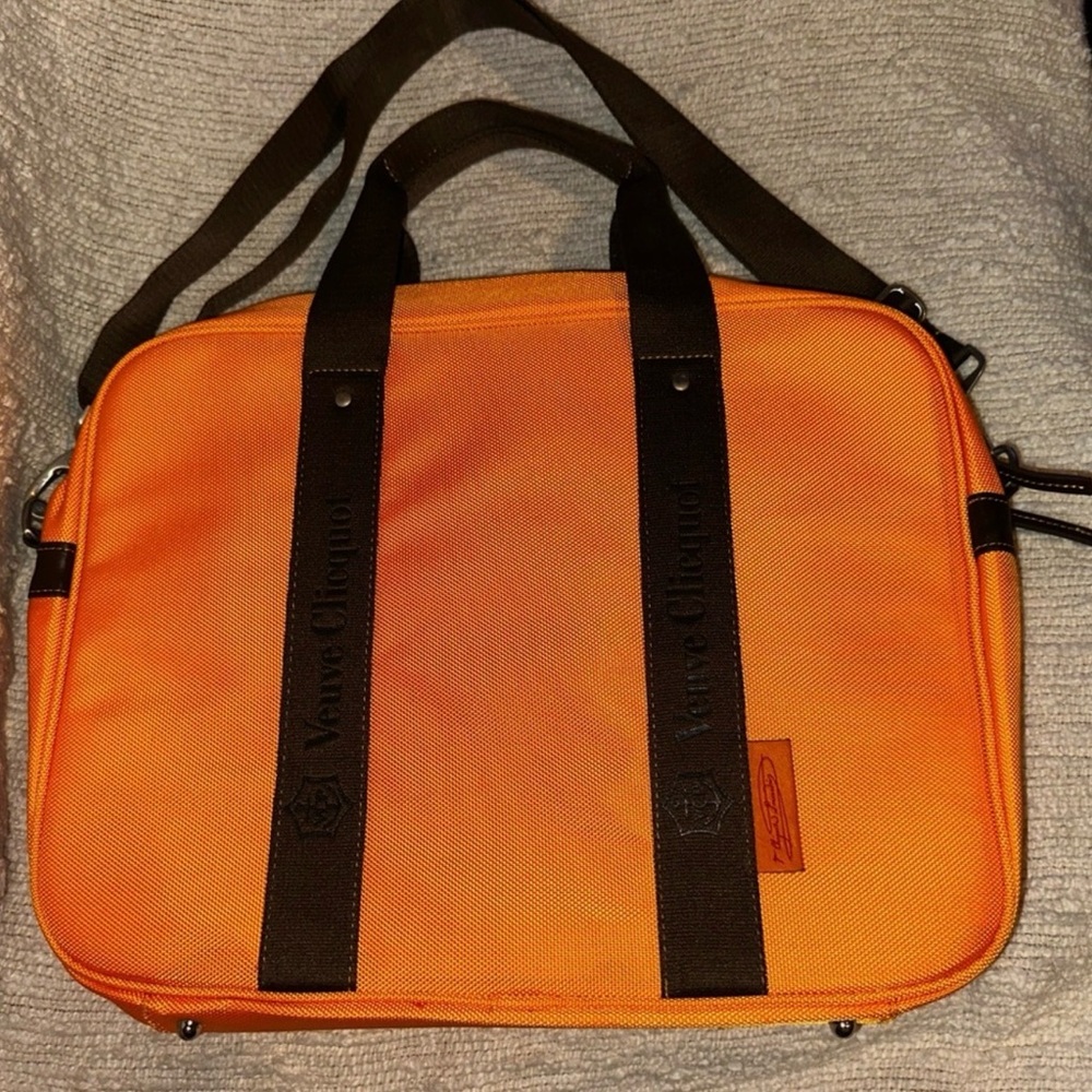 NWOT Veuve Clicquot Ponsardin laptop case